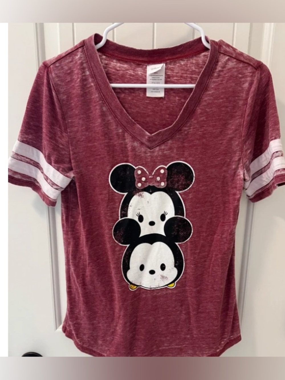 Women’s Disney Tsum Tsum Top Minnie Mouse Stack V-Neck Tee - Burgundy Small
